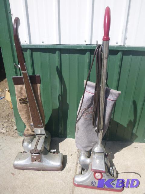 lot 190 image: 2 Kirby Vacuums 1 powers up, 1 missing cord....