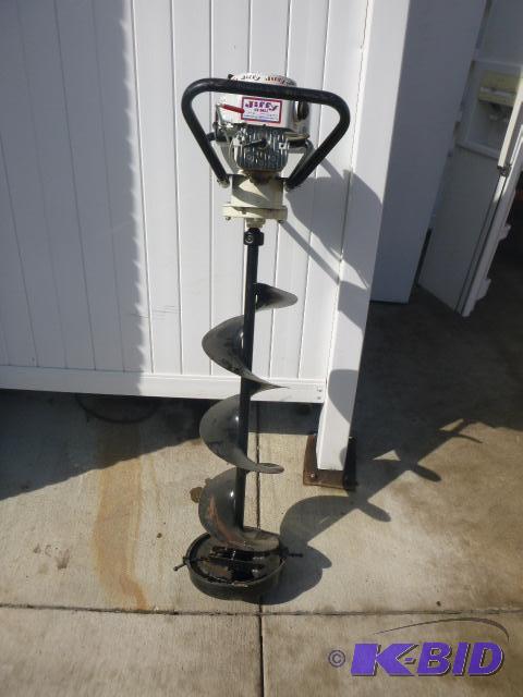 lot 2 image: Jiffy Ice Auger Model 300 - 10" auger Te...
