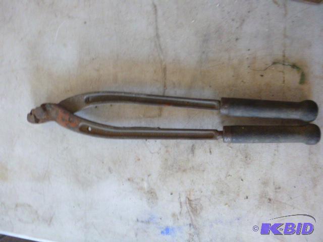lot 29 image: Signode Crimper 18" - #1,784,213 N1-17-4...