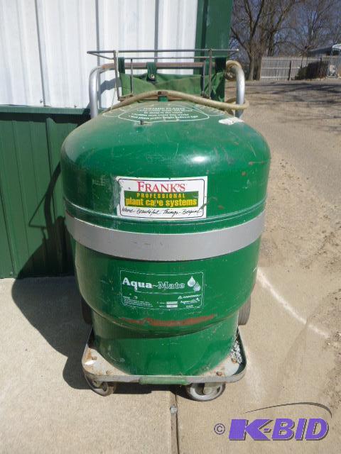 lot 68 image: Aqua-Mate Pressurized Sprayer Model 4F - On w...