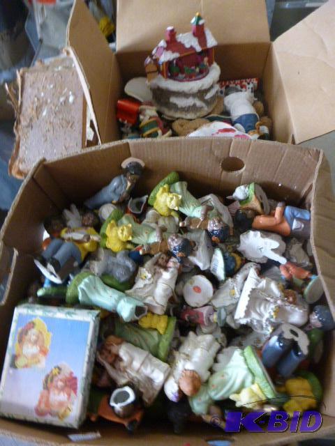 lot 77 image: Miscellaneous Decor Including holiday decor....