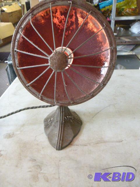 lot 82 image: Vintage Electric Heater Tested and works....