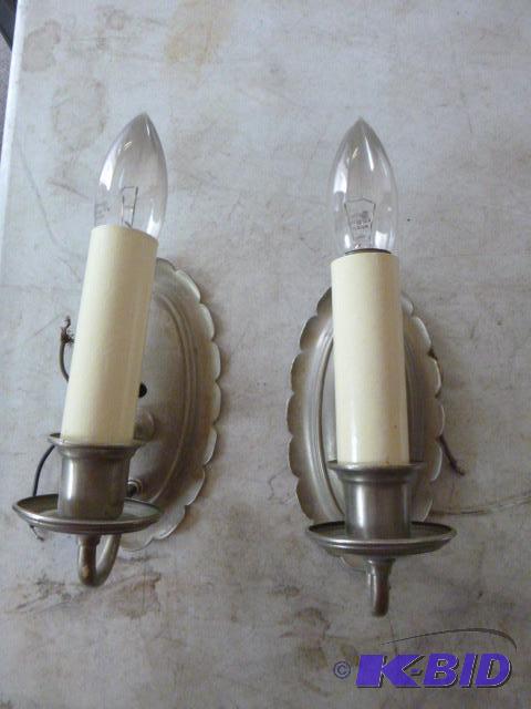 lot 93 image: 2 Vintage Wall Sconces ...