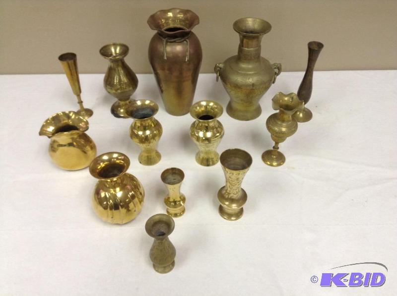 lot 105 image: Assortment of Brass Vases