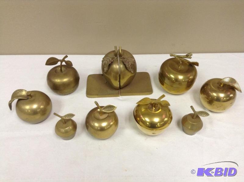 lot 110 image: Grouping of Brass Apples