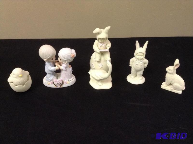 lot 111 image: Snowbabies & Precious Moments Figurines