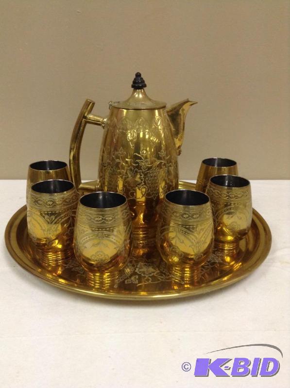 lot 116 image: Pitcher, Tray & 6 Glasses