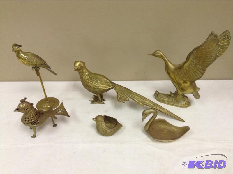 lot 118 image: Assortment of Brass Birds