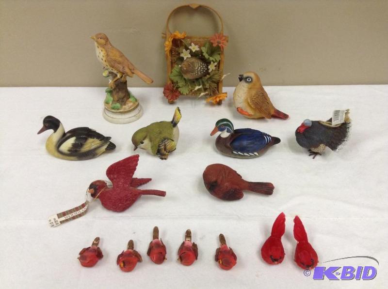 lot 132 image: Assortment of Birds