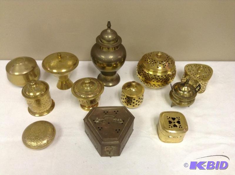lot 139 image: Brass Covered Containers
