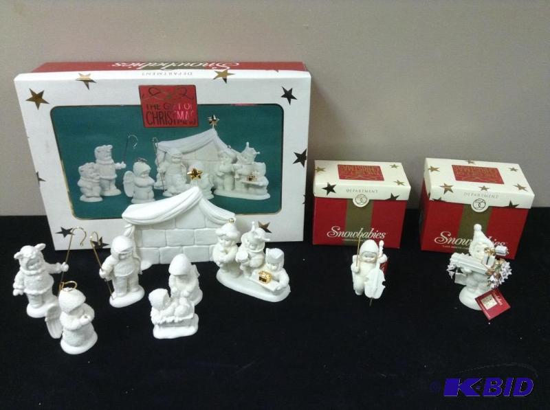 lot 15 image: Assortment of Snowbabies