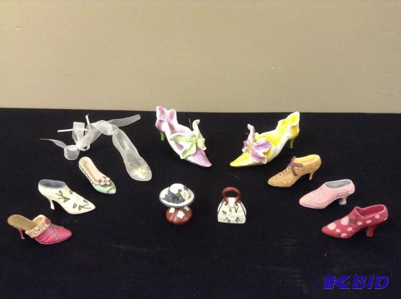 lot 17 image: Decorative Womens Shoes