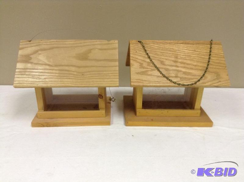 lot 19 image: 2 Wood Bird Houses
