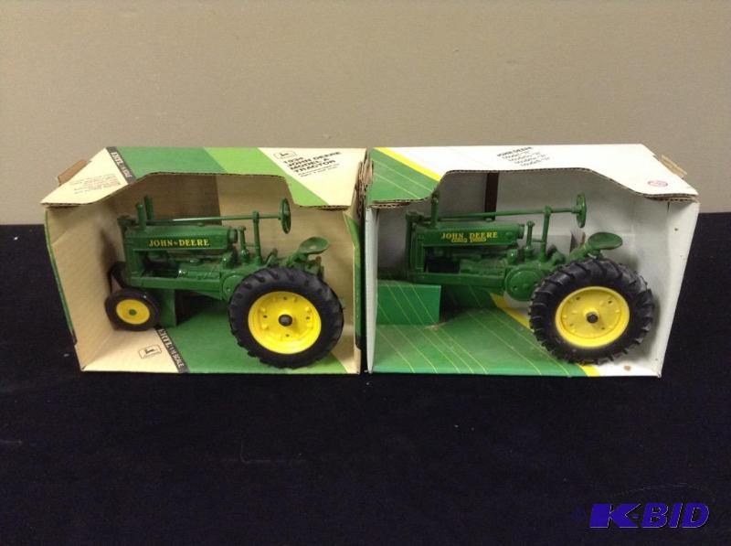 lot 44 image: 2 John Deere Model A Tractors 116 Scale