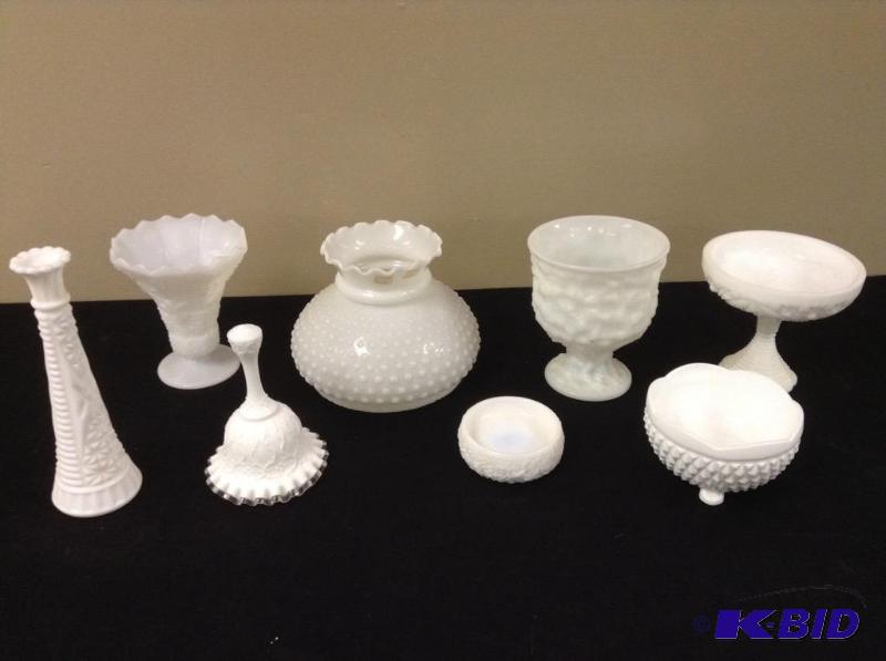 lot 65 image: Milk Glass Compotes & Vases 