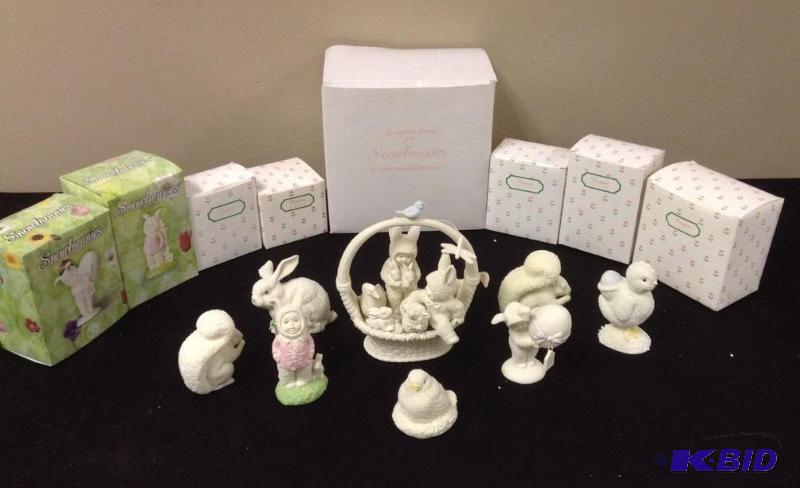 lot 9 image: Collection of Easter Snowbabies