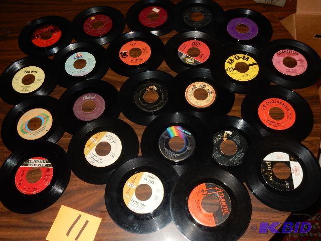 lot 11 image: 45 Records..