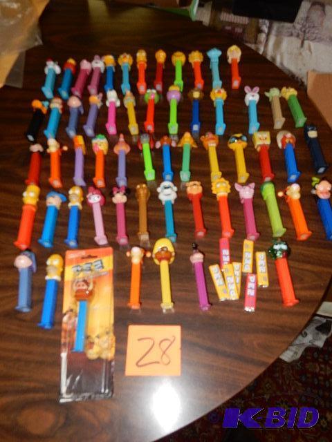 lot 28 image: 58 Pez Dispensers