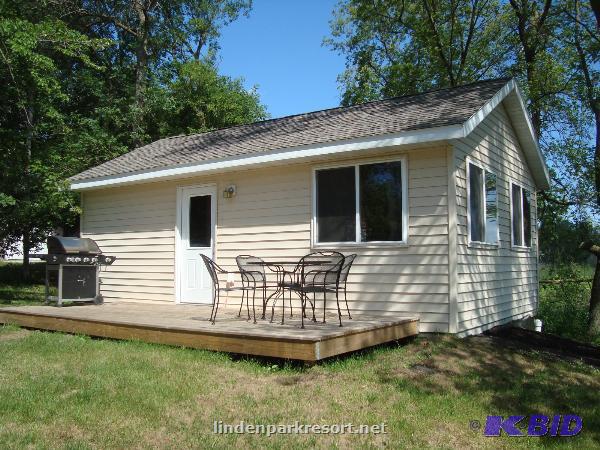 Cabin 5 - 2 Bedroom Cabin Rental for 4 over Memorial Day Weekend