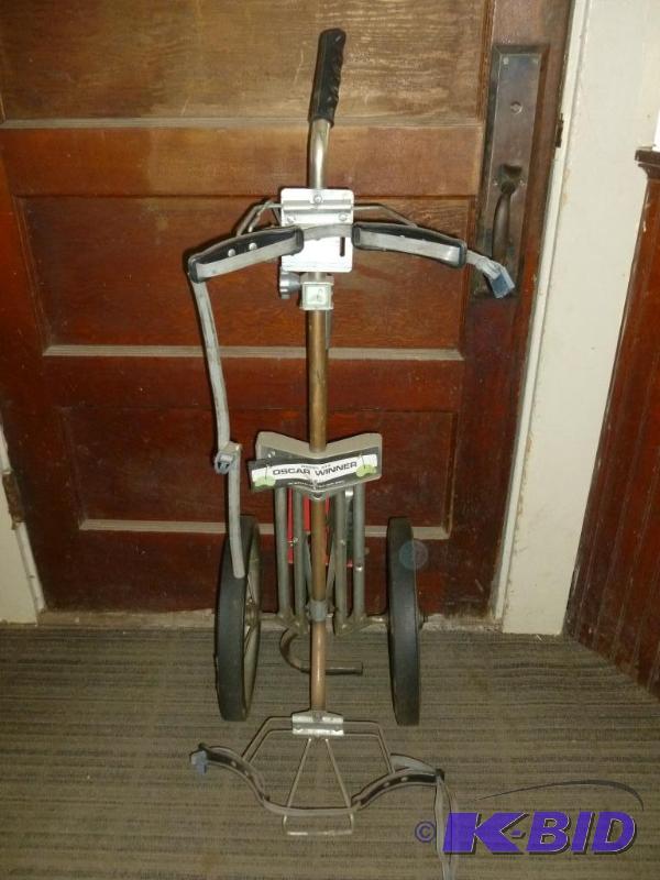 lot 108 image: Vintage Oscar Winner model 475 aluminum golf ...