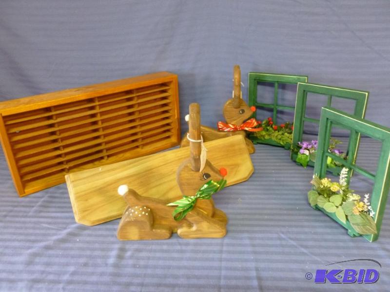 lot 135 image: This lot consists of a Napa Valley wooden hol...