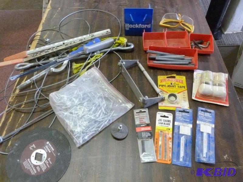 lot 177 image: Lot of hardware and handyman type items. ...