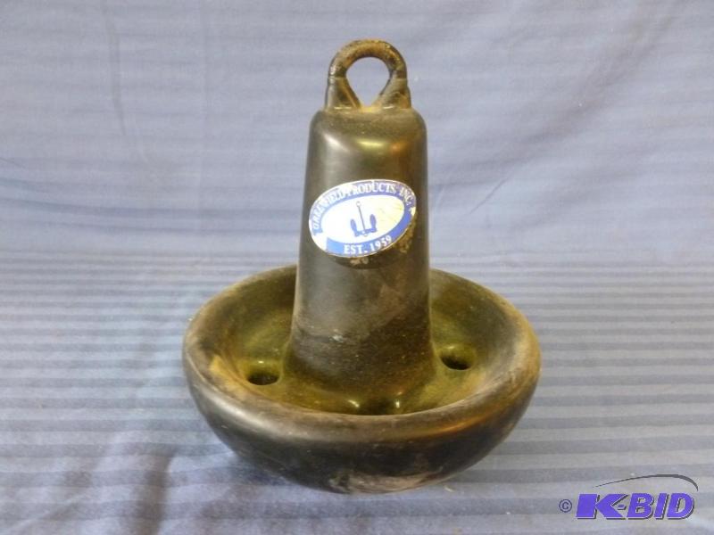 lot 21 image: Greenfield Products 10-15 pound mushroom boat...
