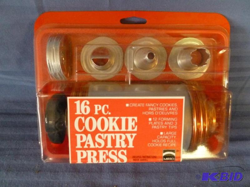 lot 24 image: Mirro 16 pc. cookie pastry press, brand new i...