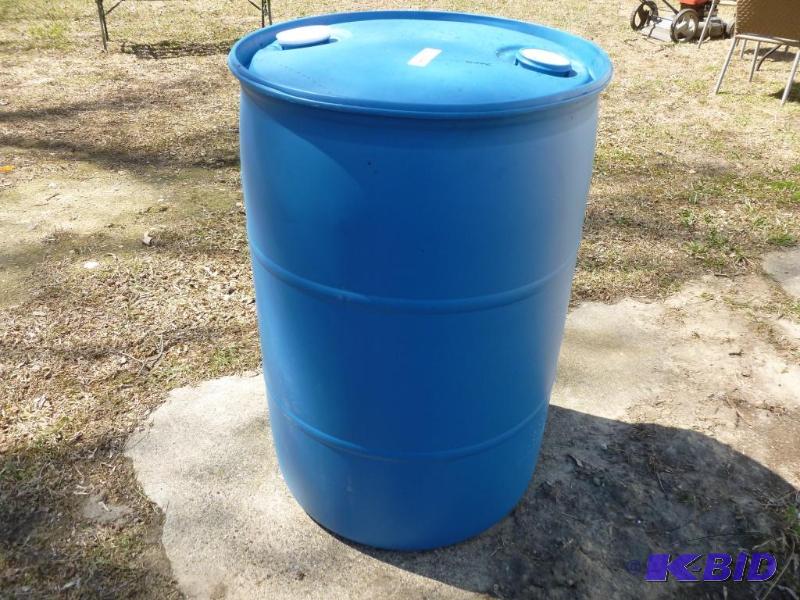 lot 61 image: Large 55 gallon plastic barrel, comes with tw...