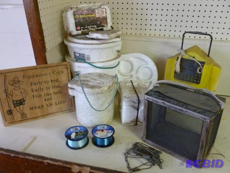 lot 97 image: Large lot of fishing items that includes a gr...