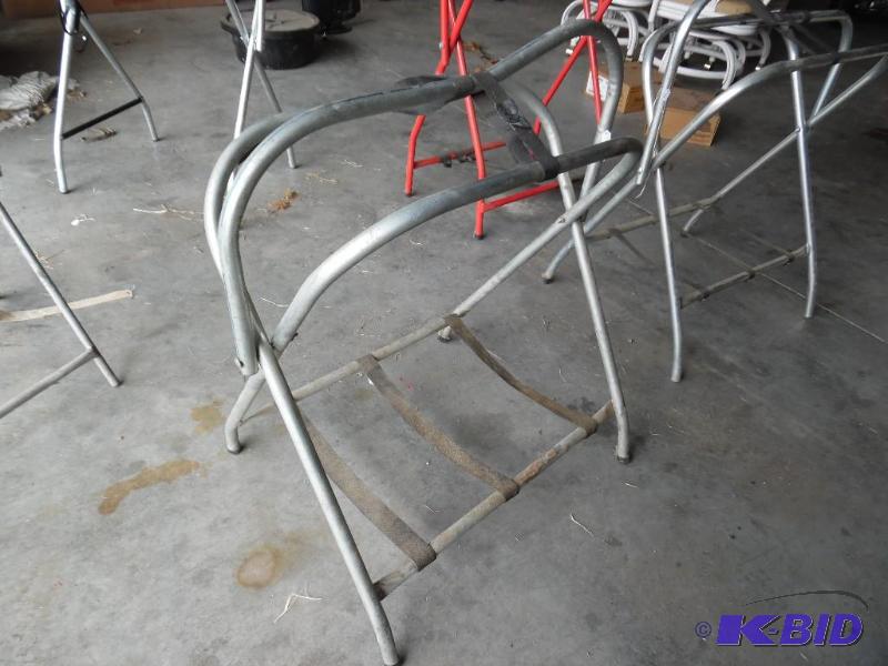 Saddle