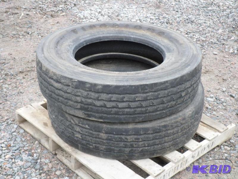 lot 10 image: (2) Firestone F5560 29575R22.5 Tires, God T...
