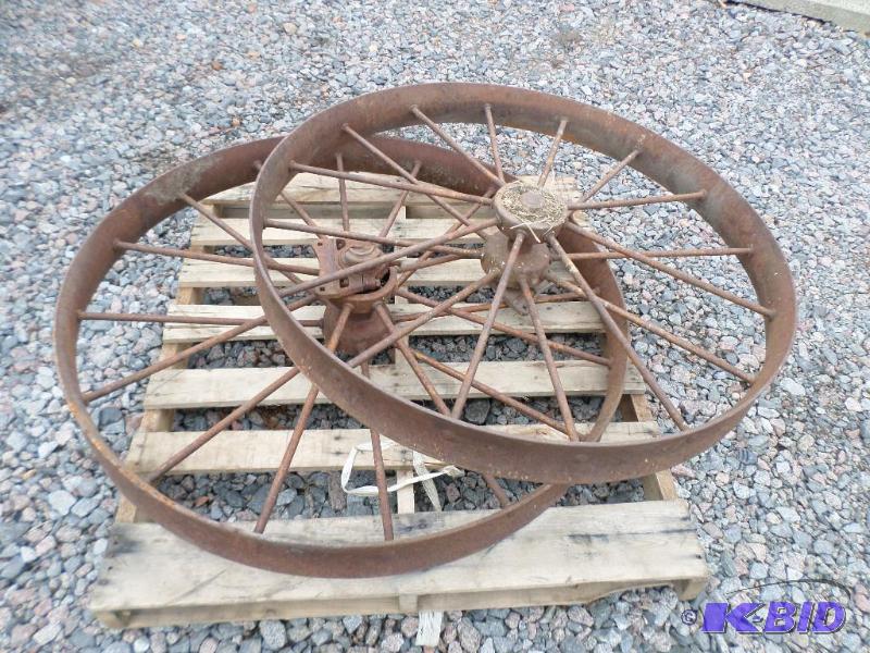 lot 12 image: (2) Antique TractorWagon Steel Wheels...