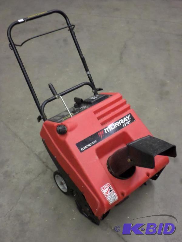 lot 17 image: Murray 4.5HP 21" Snowblower With Electri...