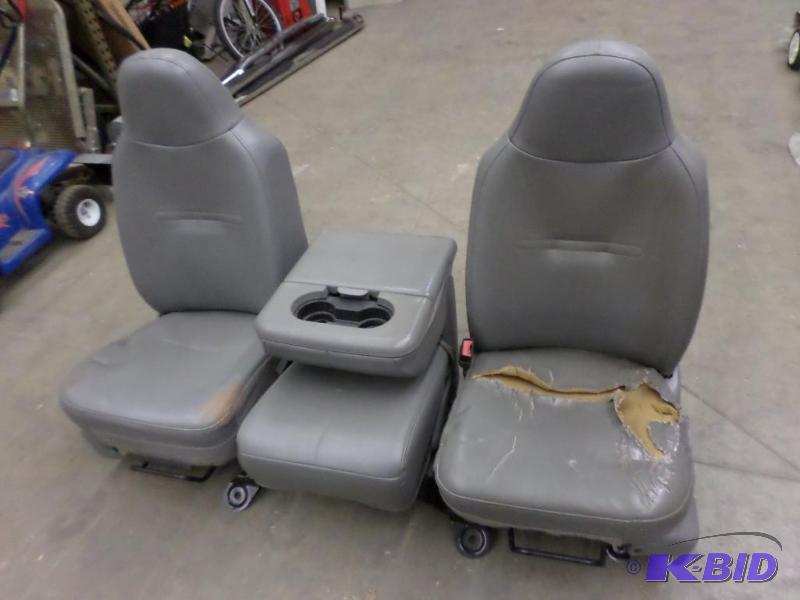 lot 67 image: Set Of Ford F.550 Bucket Seats...
