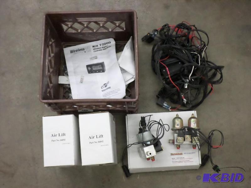 lot 70 image: Wireless Air Kit 72000 Digital Wireless Air L...