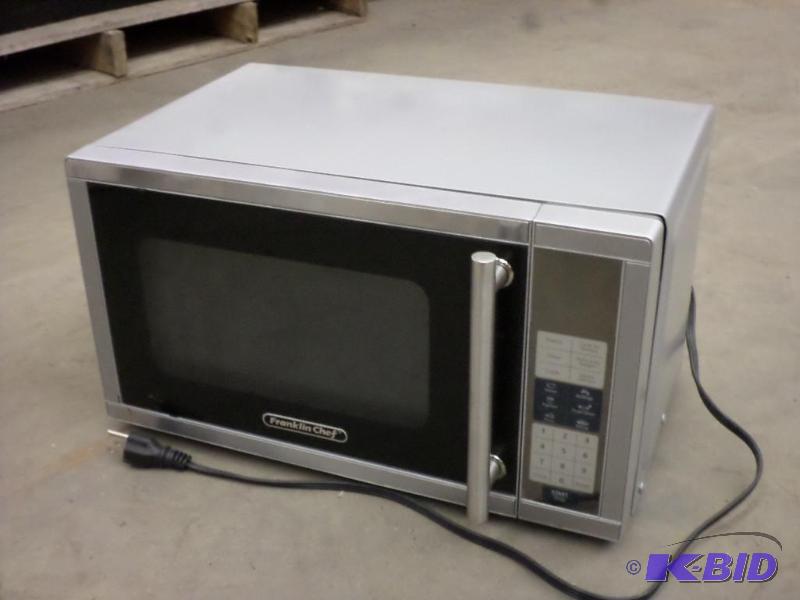 lot 75 image: Franklin Chef Microwave Oven...