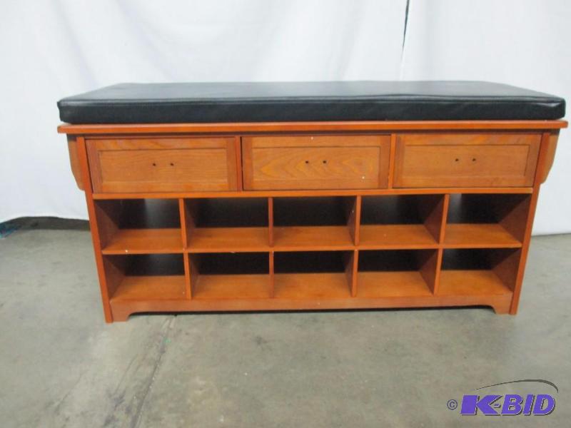 Mission-Style Bench With Shoe Storage
