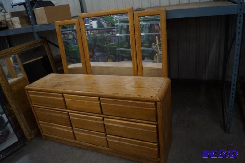 9-Drawer Dresser