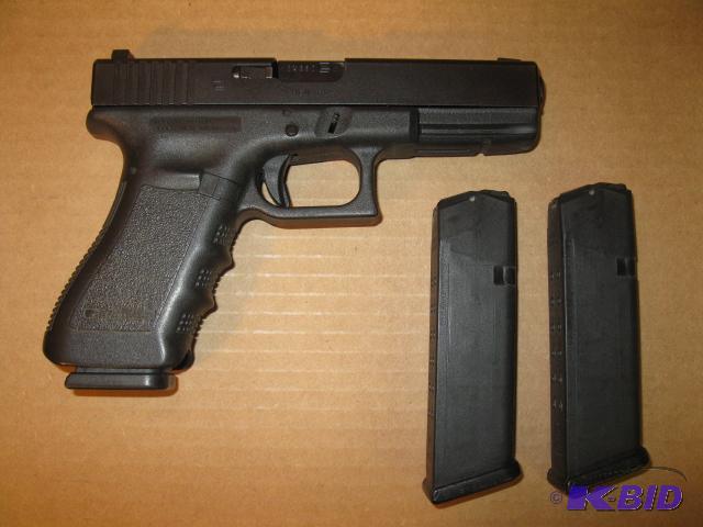 lot 10 image: Glock G22 Gen 3 Semi-auto Pistol