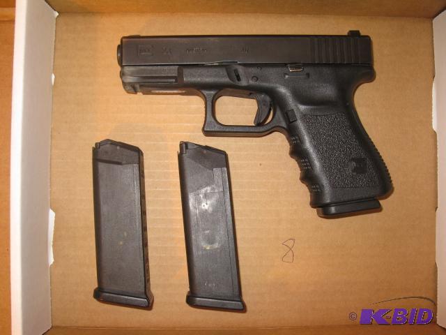 Glock G23 Gen 3 semi-auto pistol