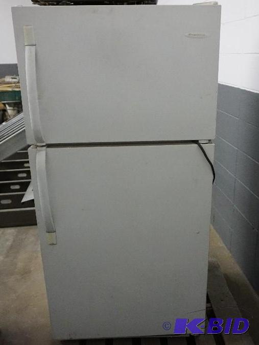 Frigidaire&nbspBrand 14.8 Cubic Foot Refrige...