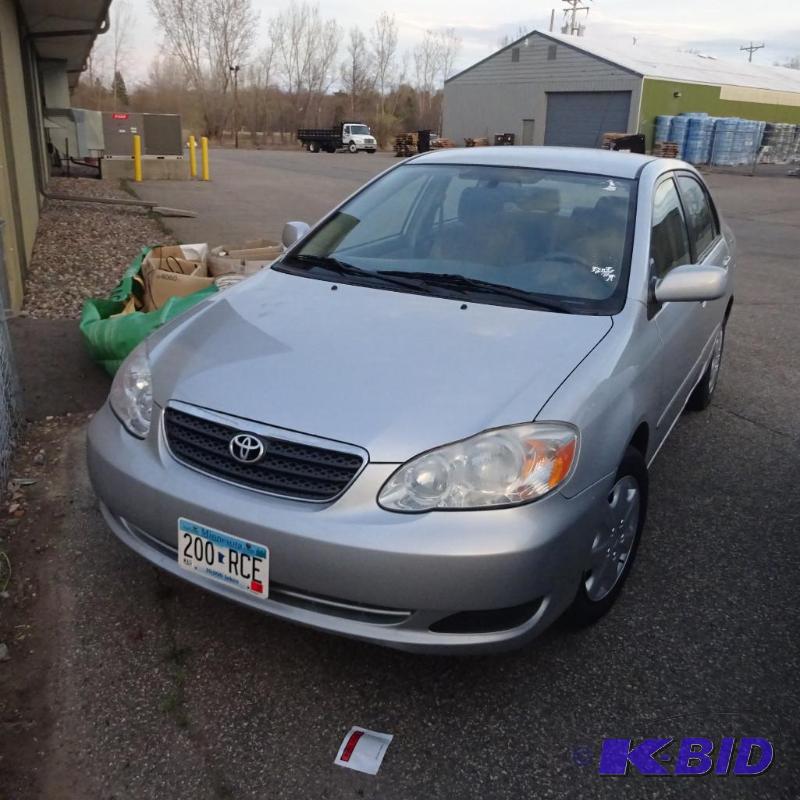 2007 Toyota Corolla LE. 133,843 miles on 1.8 ...