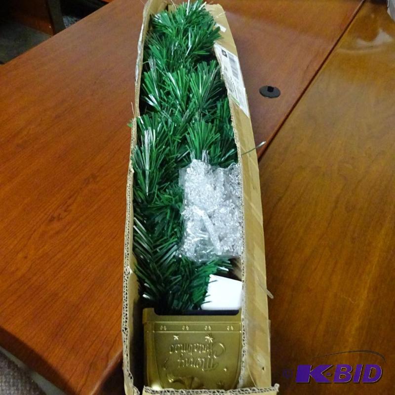 Pre Lit 32&quot Christmas Tree New...