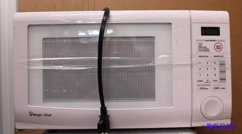 Magic Chef Microwave, tested, Used Customer Return