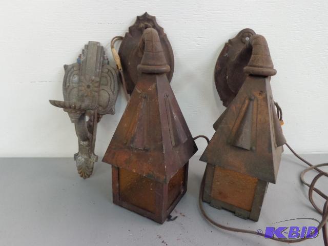 lot 124 image: Vintage Riddle Company Light Holder and Cast ...