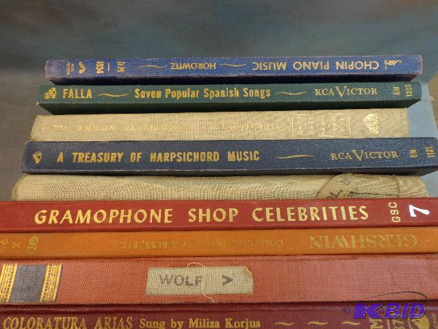 lot 128 image: Assortment of Record Folders   Gershwin  Fall...