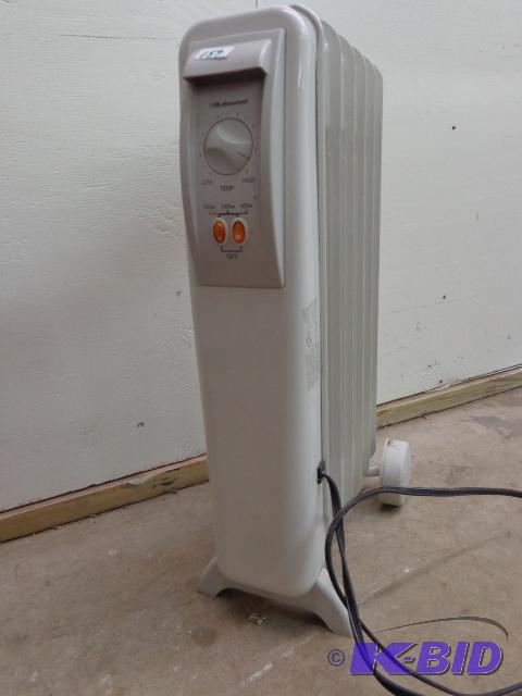 lot 159 image: Lakewood Radiator Heater   600 w, 900 w, 1500...