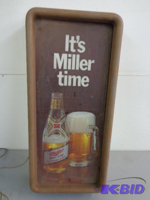 lot 167 image: Miller High Life Lighted Sign   25 x 11  work...