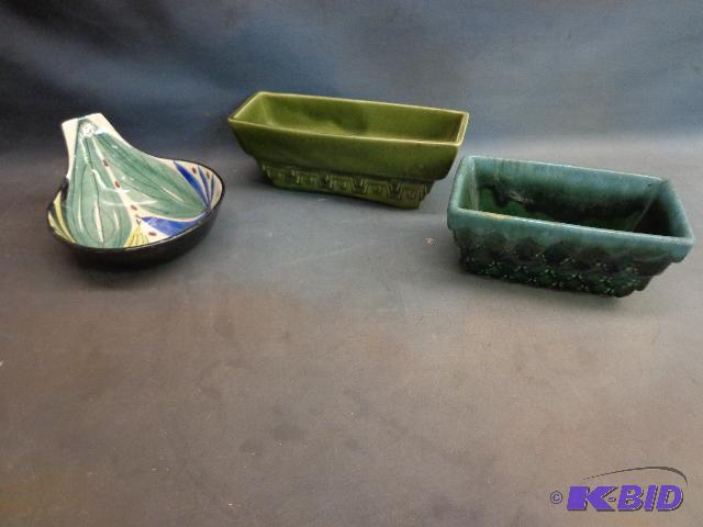 lot 18 image: Ceramic Dishes   Haegar #3774  Hull # A-...